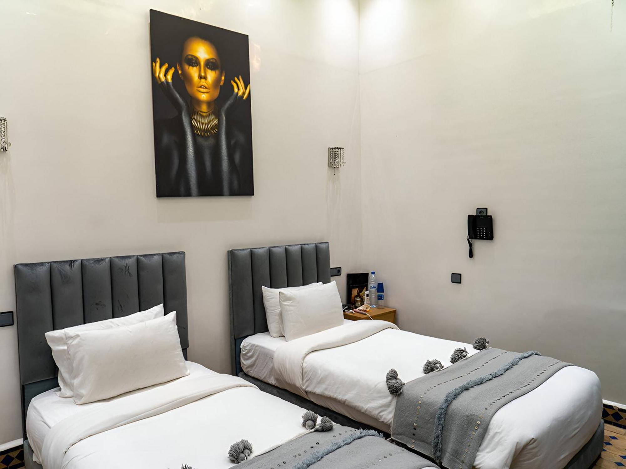 Riad Douirtna