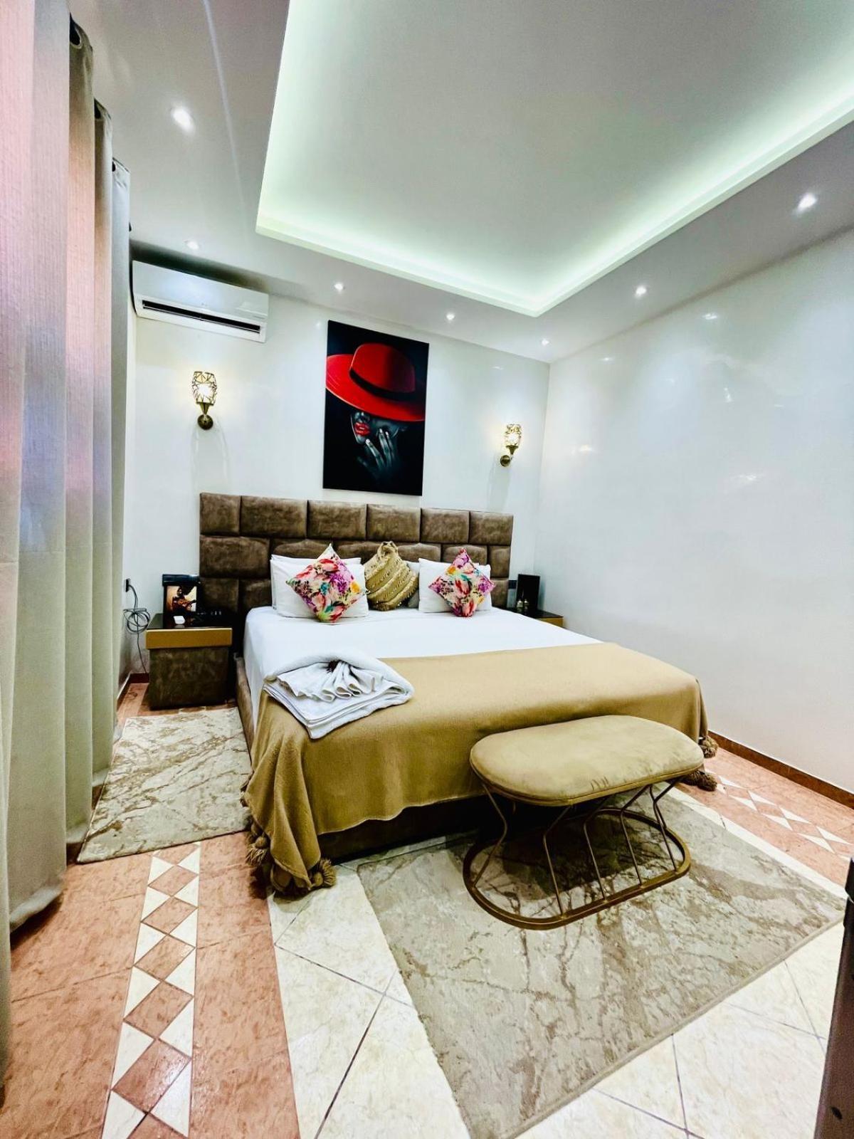 Douirtna Riad *